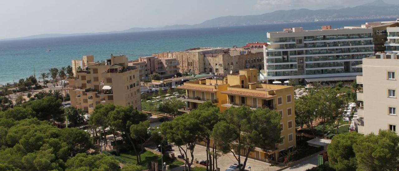 An der Playa de Palma findet man auch im Winter noch offene Hotels.