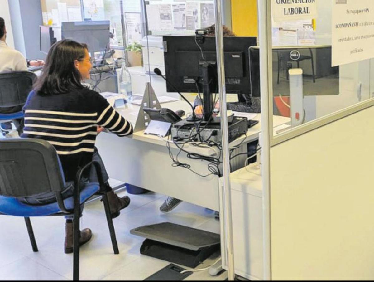 El Govern eleva la pujada salarial per als funcionaris fins a l’11% per al 2025-2028