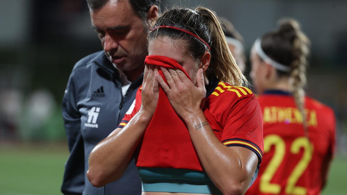 Mariona Caldentey se retiró por lesión del partido