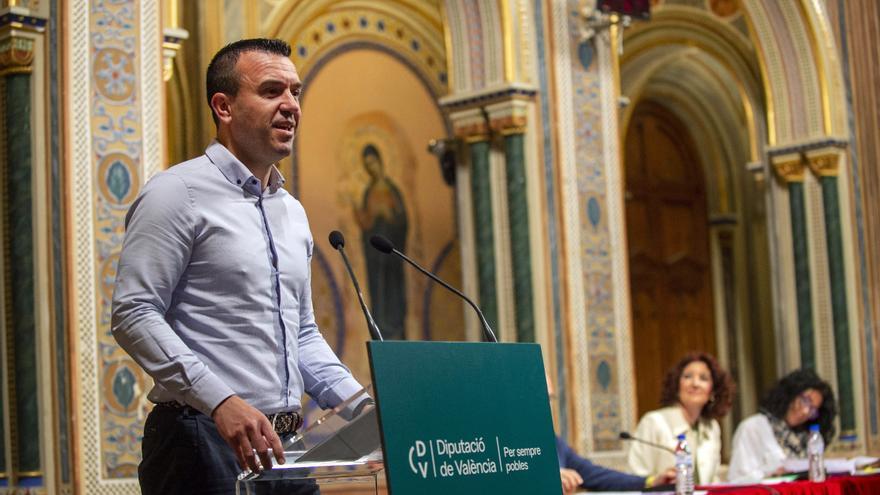 La Diputación de Valencia reúne a un centenar de ayuntamientos para facilitar la tramitación de ayudas sociales