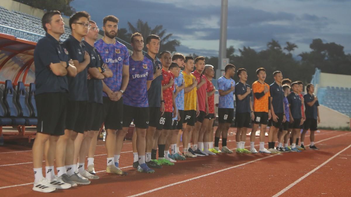 El cuerpo técnico del Ninh Binh FC
