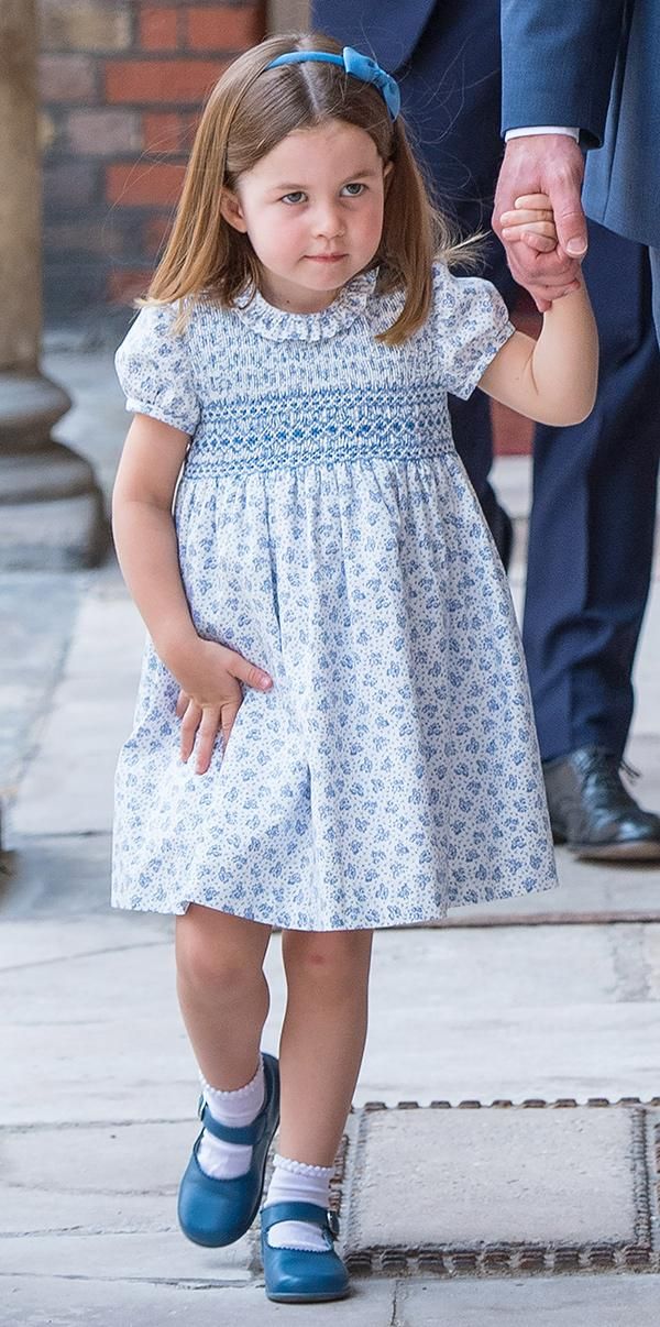 Charlotte en el bautizo de su hermano Louis