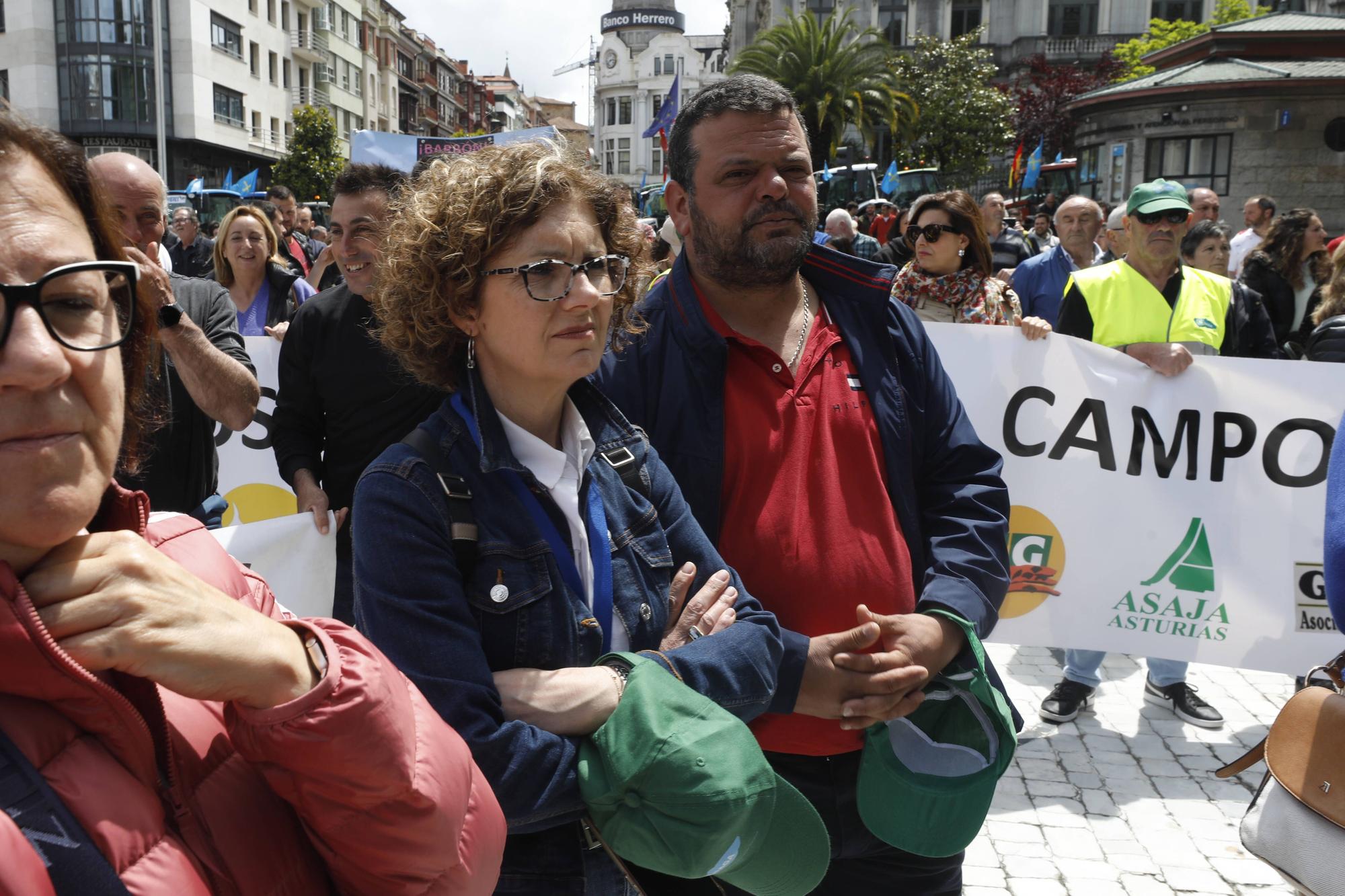 EN IMÁGENES: Así fue la tractorada de protesta del campo asturiano en Oviedo