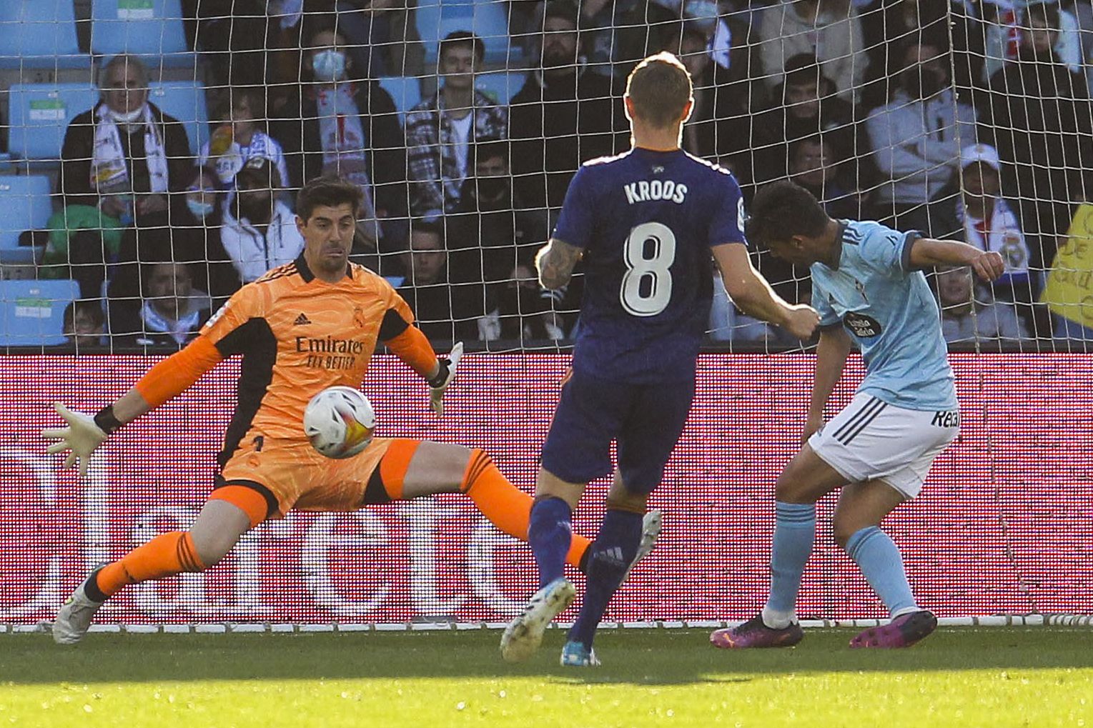 Así se está viviendo el cara a cara entre el Celta y el Madrid en Balaídos