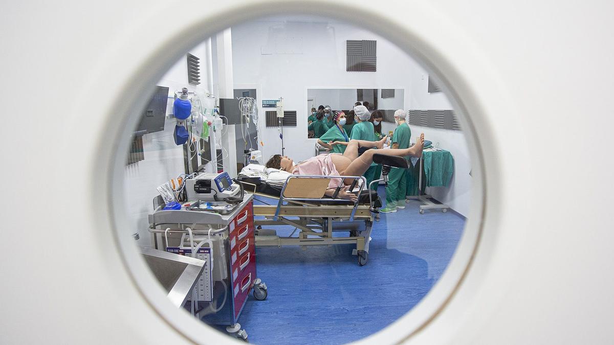 El Hospital General de Alicante pone en marcha un laboratorio de simulación para entrenar en situaciones de crisis