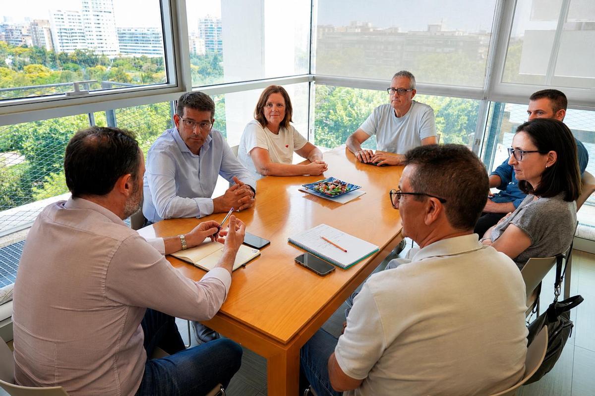 Reunión entre el alcalde de Ontinyent y el director general de Calidad y Educación Ambiental.