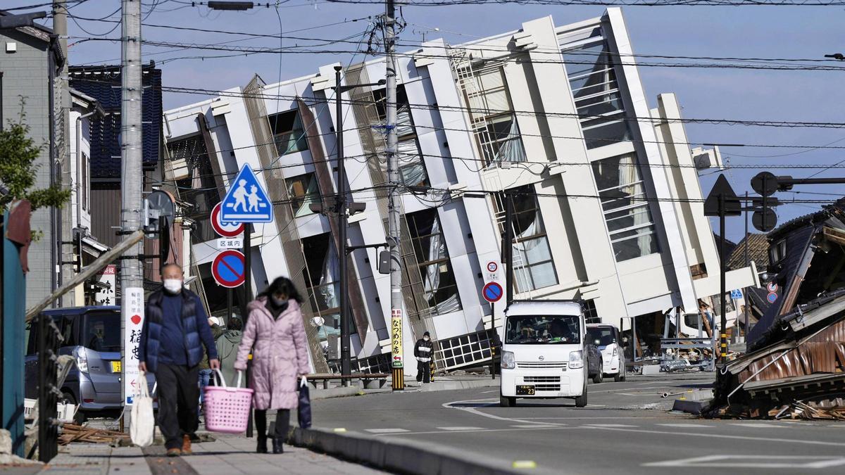 Desperfectos en los edificios a causa del terremoto en la localidad de Wajima, prefectura de Ishikawa, Japón