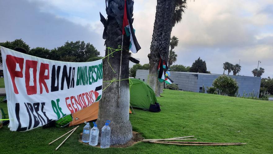 Estudiantes de la ULL acampan de manera indefinida contra el &quot;genocidio&quot; en Gaza y piden el cese de relaciones con instituciones de Israel