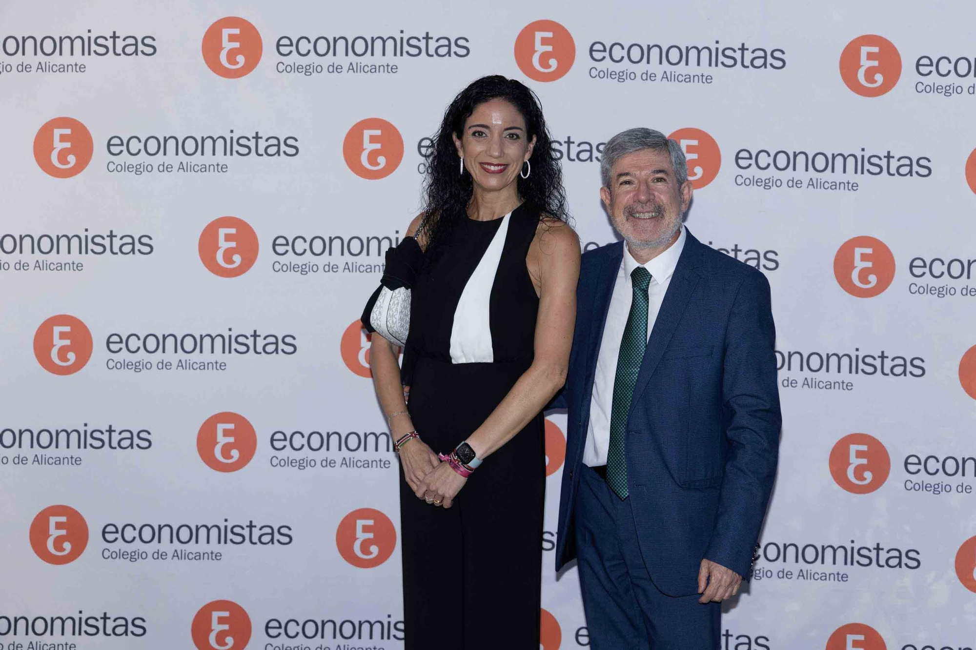 El Colegio de Economistas de Alicante celebra su cena anual en honor a su patrón