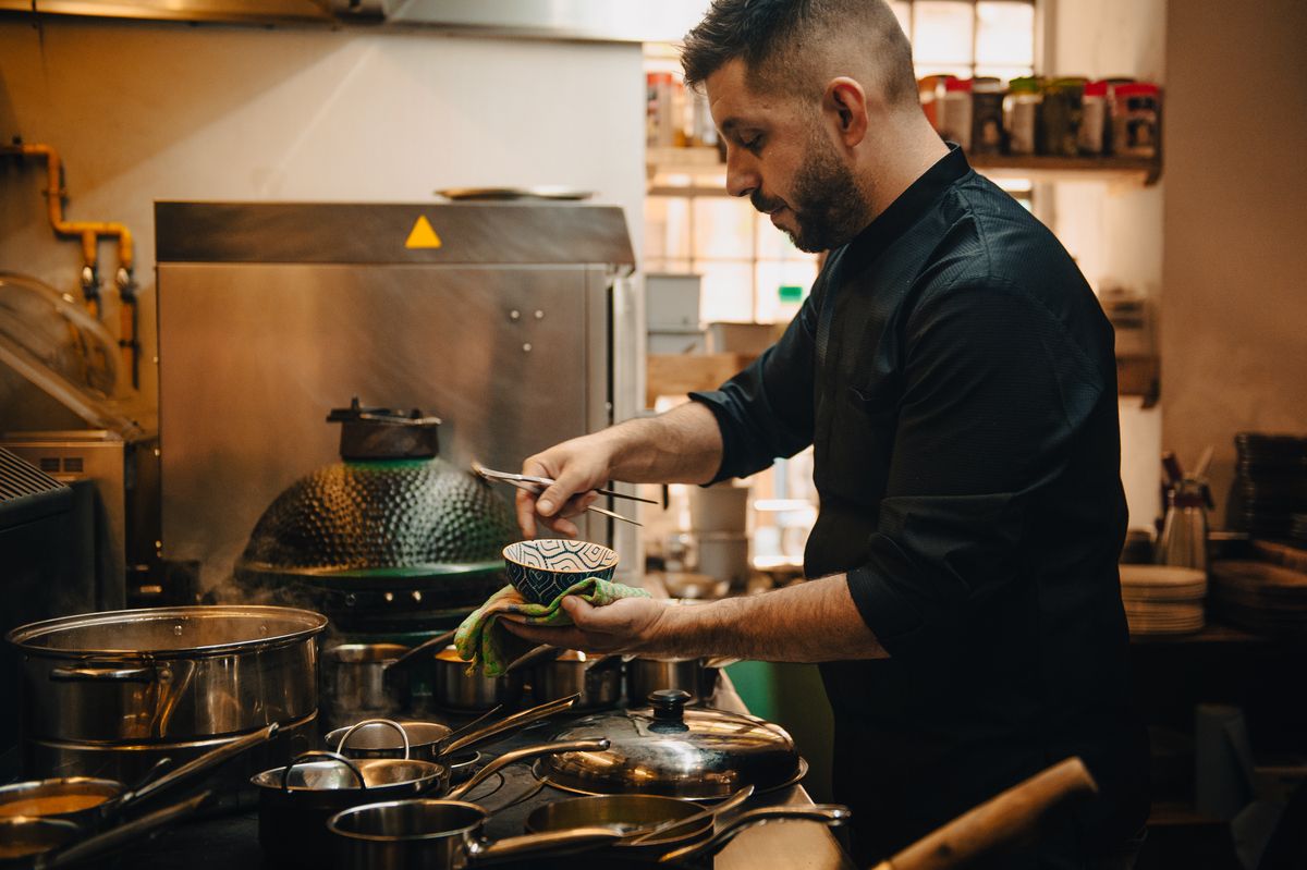 Así es y esto se come en el restaurante Open de Alicante