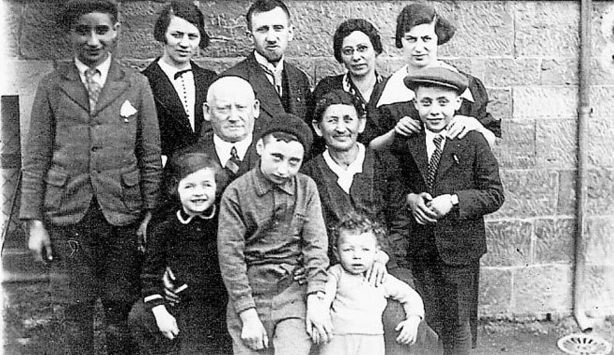 Una familia rescatada del olvido 70 años después