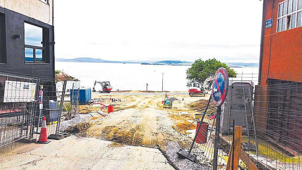 Obra para prolongar la calle San Pedro, en Orillamar.