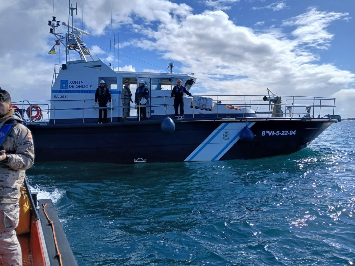 Operativo conjunto realizado por personal de Gardacostas y de la Armada.