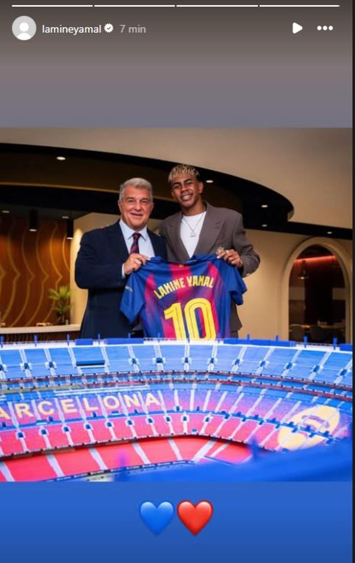 Lamine Yamal junto a Laporta