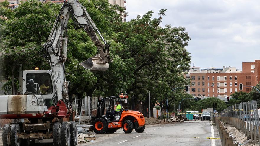 El Ayuntamiento de Alicante reinicia las obras en la plaza de San Blas un año y medio después