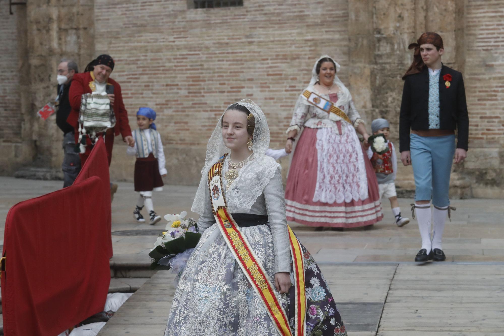 Búscate en el segundo día de ofrenda por la calle de la Paz (entre las 17:00 a las 18:00 horas)