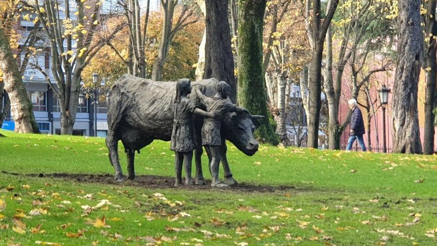 La escultura colocada en el Campo San Francisco.