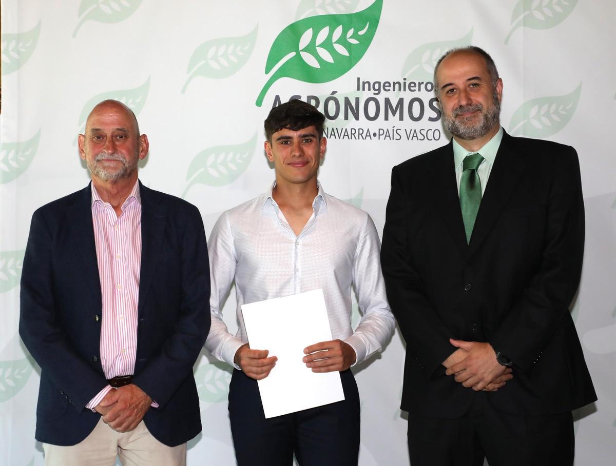 Manuel Sampériz fue reconocido con el premio al Mejor Expediente en Huesca.