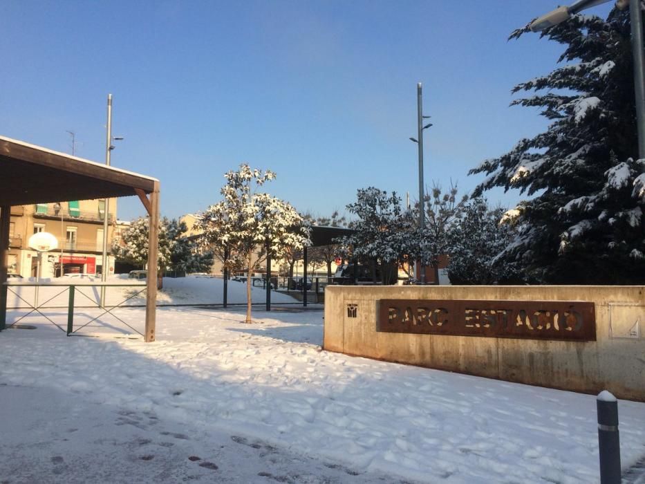 Paisatge matinal nevat a la Catalunya Central