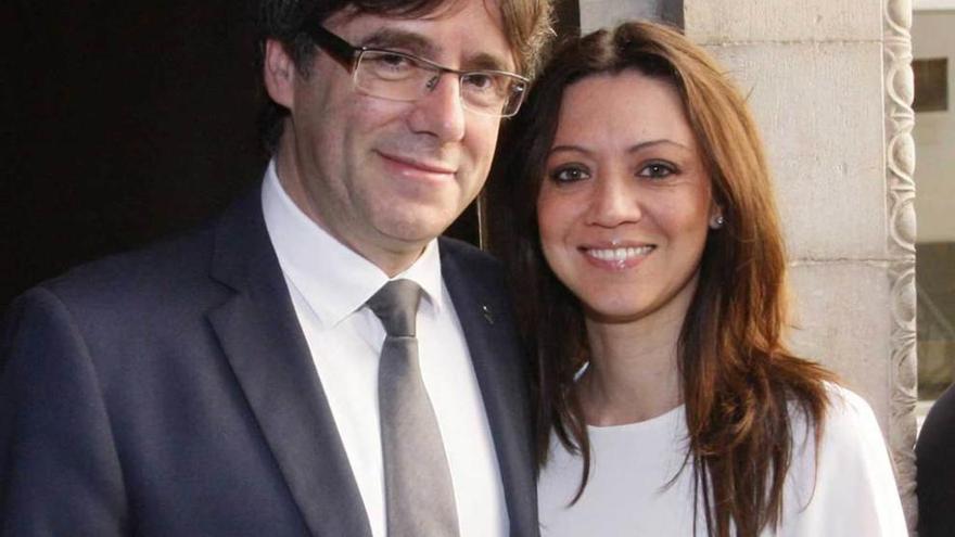 Carles Puigdemont, con su esposa, Marcela.