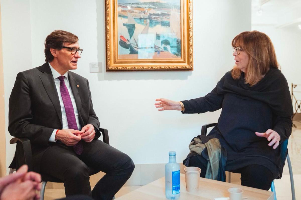 Illa se cita con Miquel Barceló y Maria del Mar Bonet en su visita a Mallorca