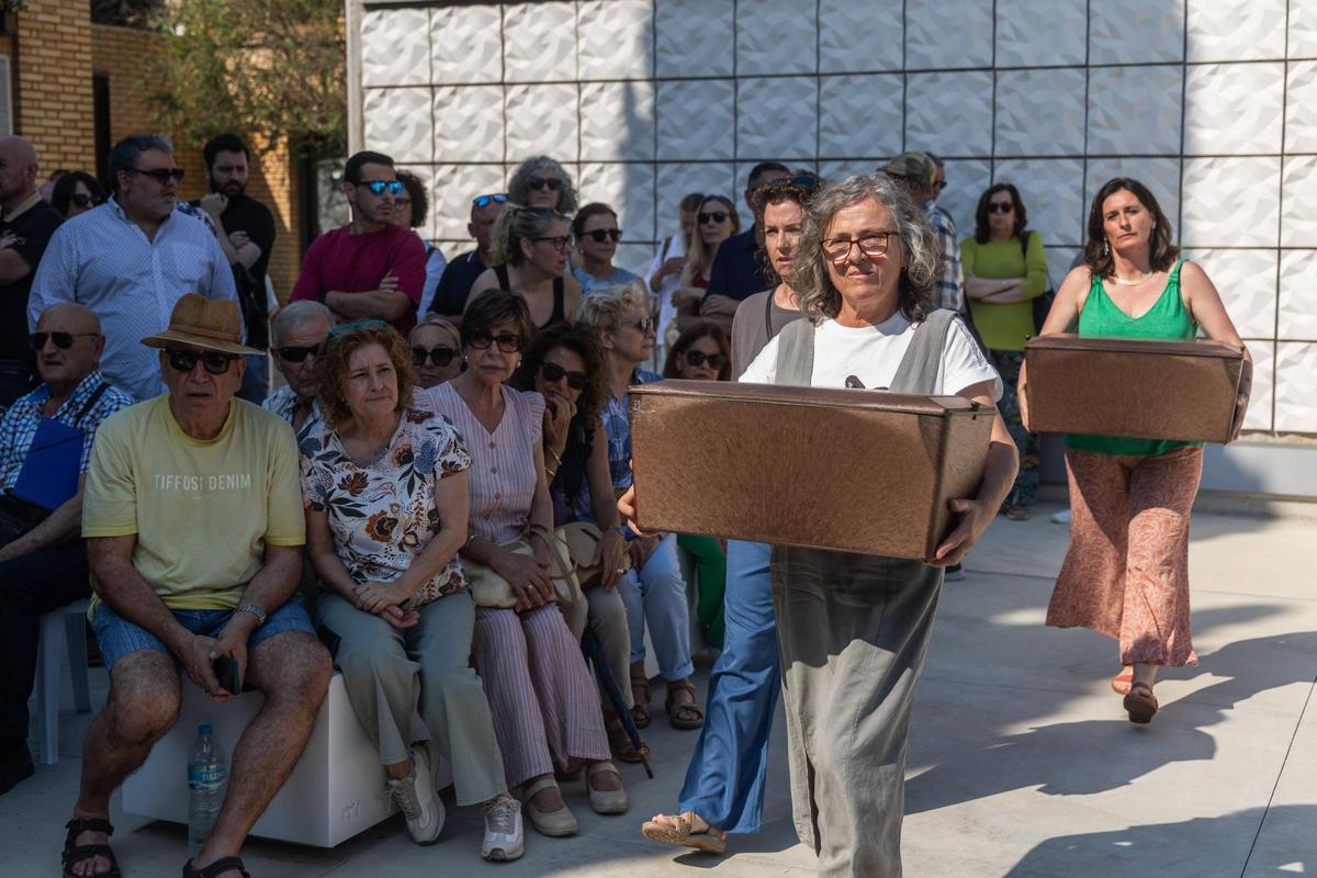 Agricultores, ferroviarios y guardias de campo: quiénes eran los diez fusilados en Paterna que han vuelto a sus familias 86 años después