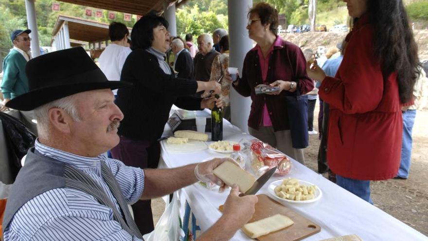 Feria del queso en Moya