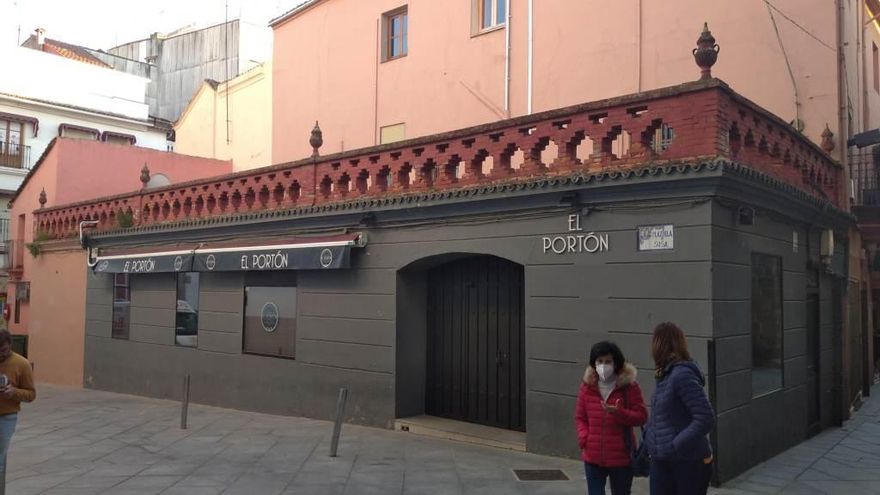 El pub El Portón de Plasencia echa el cierre, tras 27 años en activo