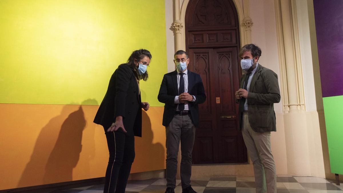 Las obras de Rosa Brun dialogan con los edificios en la instalación ‘Con tras 3. Acordes de una poética visual’