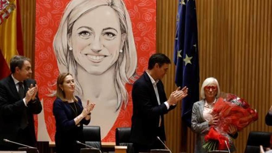 El Congrés ret homenatge                al llegat de Carme Chacón