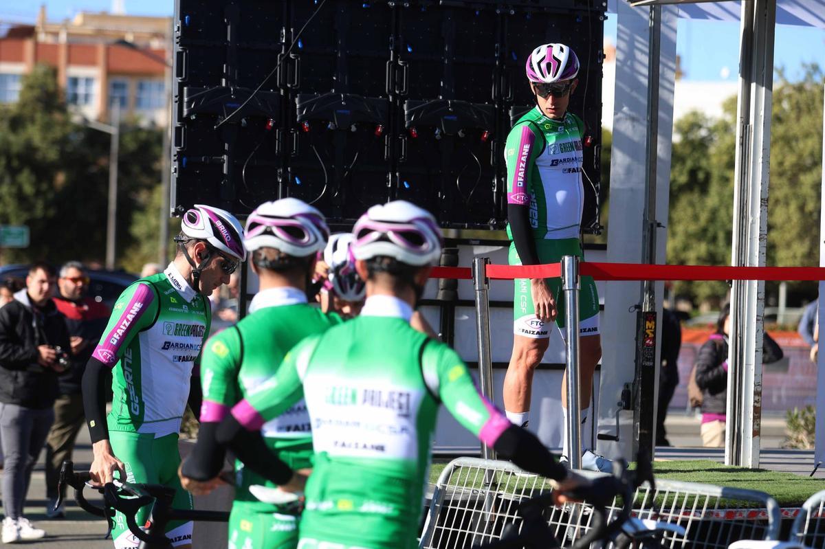Salida de la Clàssica Ciclista Comunitat Valenciana 1969. Gran Premi València