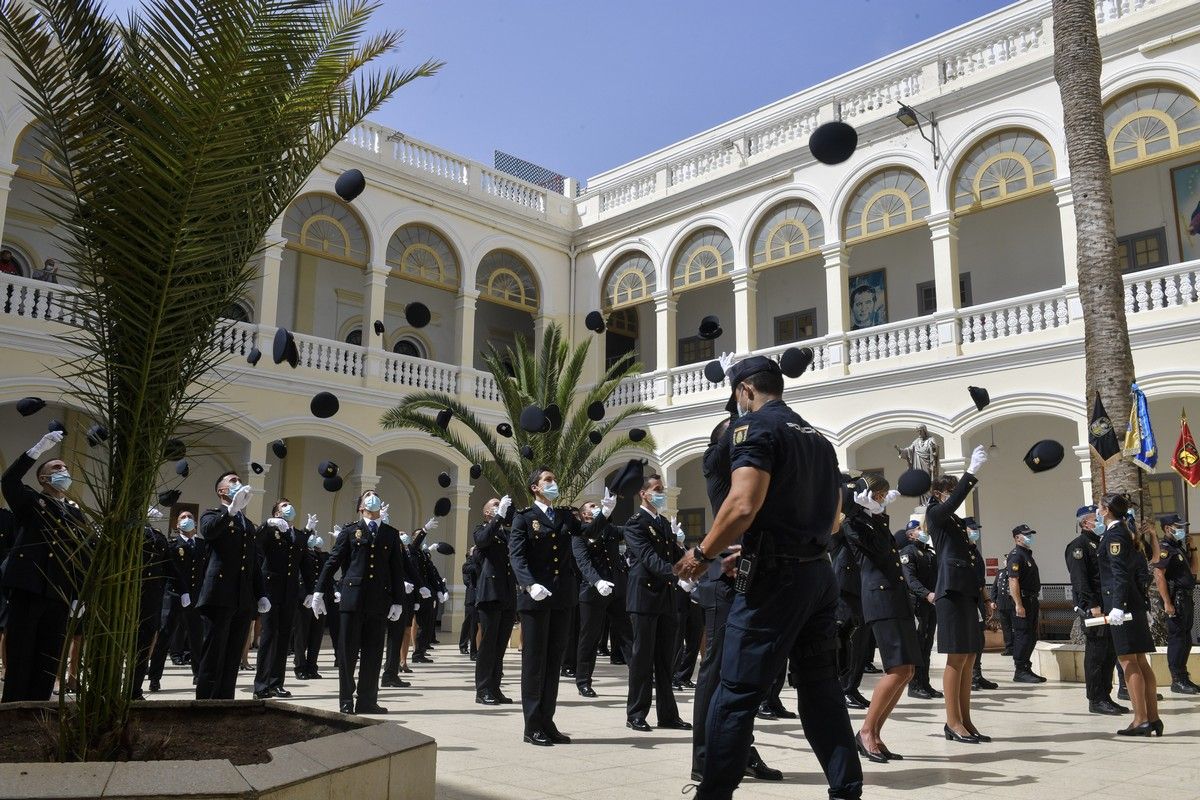 Jjura del cargo de 76 alumnos de la XXXV Promoción de la Escala Básica de la Policía Nacional