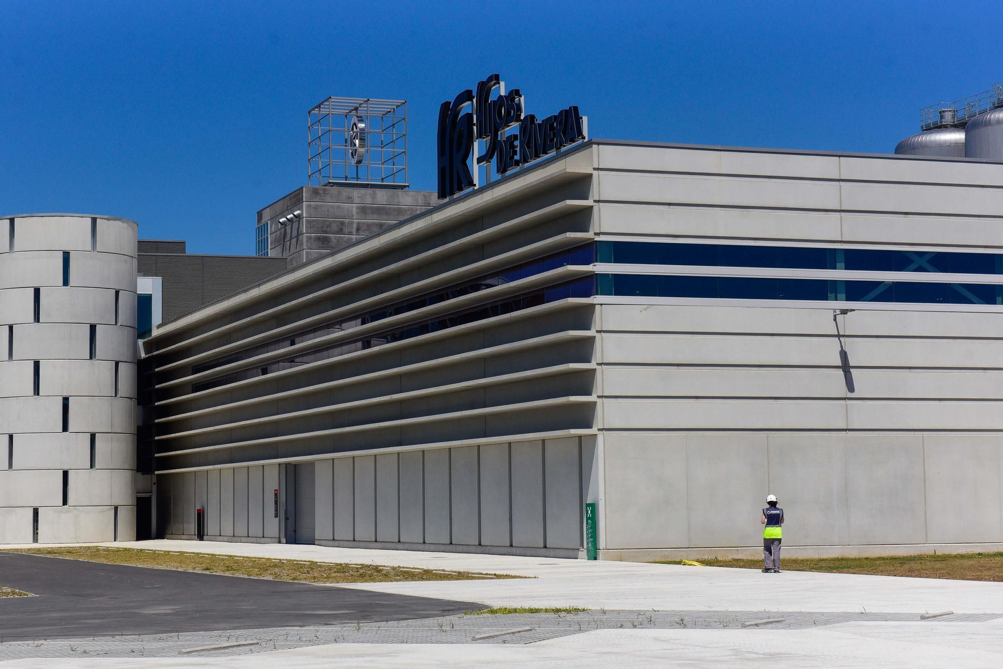 Estrella Galicia estrena 'cocina': visita a las instalaciones de la nueva fábrica en Morás