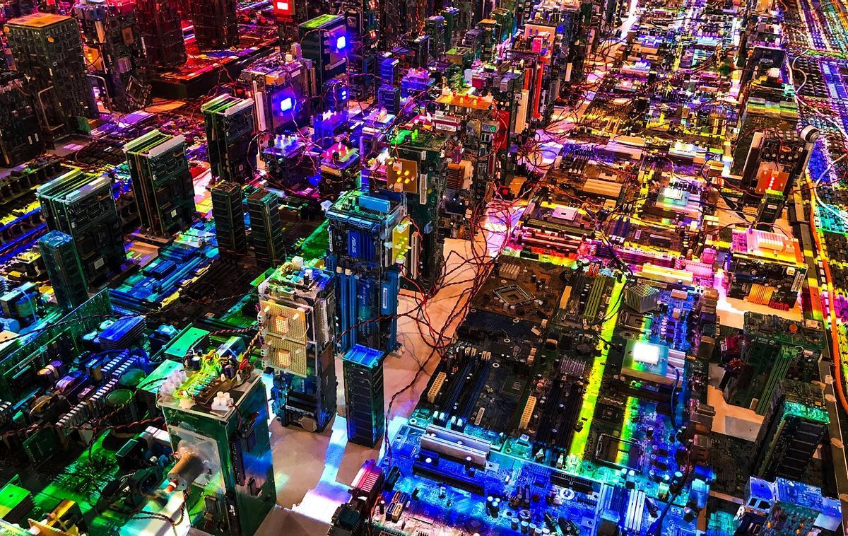 Una imagen de arqitectura electrónica que asemeja a la calles de una ciudad.