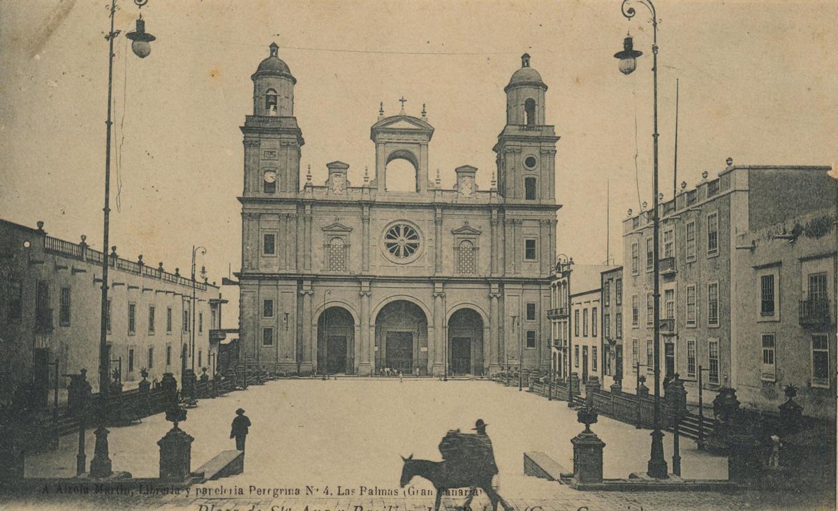 Plaza de Santa Ana durante la primera década del siglo XX
