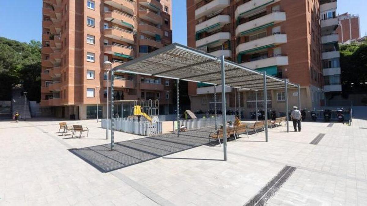 El barrio de Can Baró, en el distrito de Horta-Guinardó, estrena dos calles renovadas.