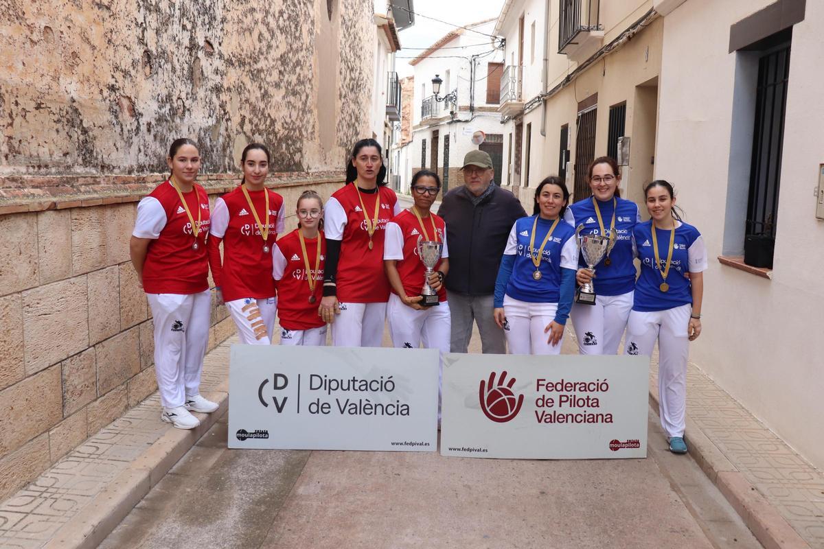 Final Femenina, partida molt competida entre el NTD Meliana G i el Justo Ballester Meliana F. .