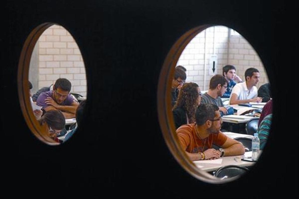 Uns alumnes en una de les classes de la Universitat de Girona.