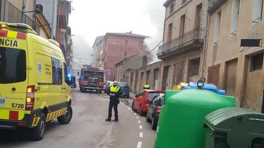 L&#039;incendi ha provocat molt de fum