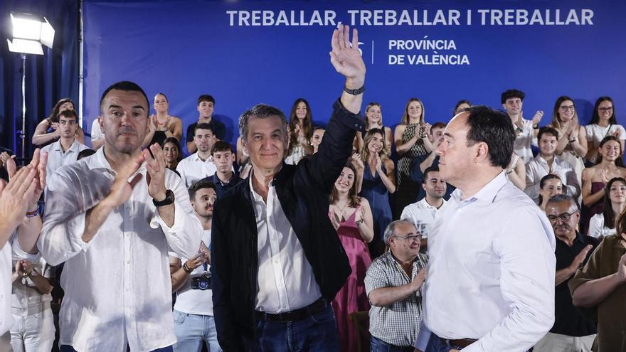 Feijóo aplaza la proclamación de candidatos con Pérez Llorca aún en el aire