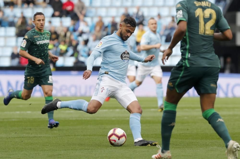 El Celta - Betis de Balaídos, en fotos. // A. Villar | J. Lores