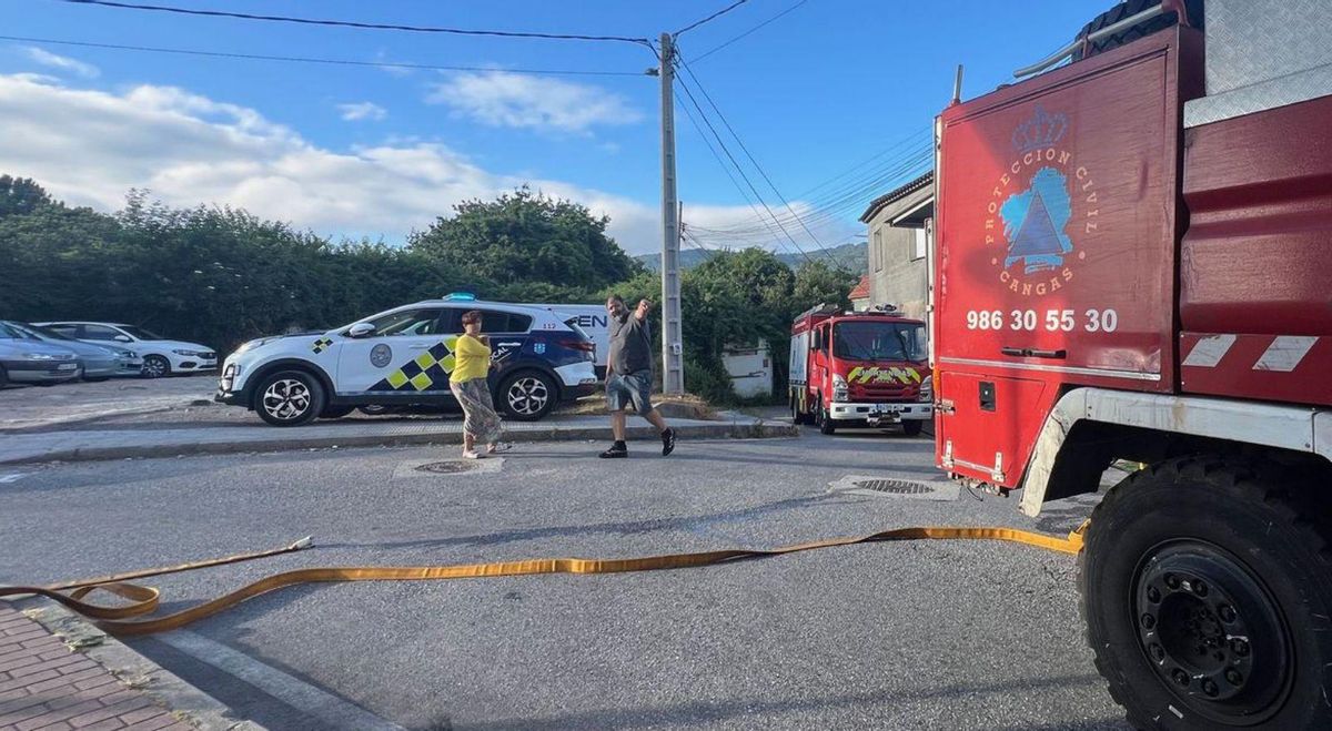 Arde la finca de A Tiradoura y los vecinos urgen su limpieza integral