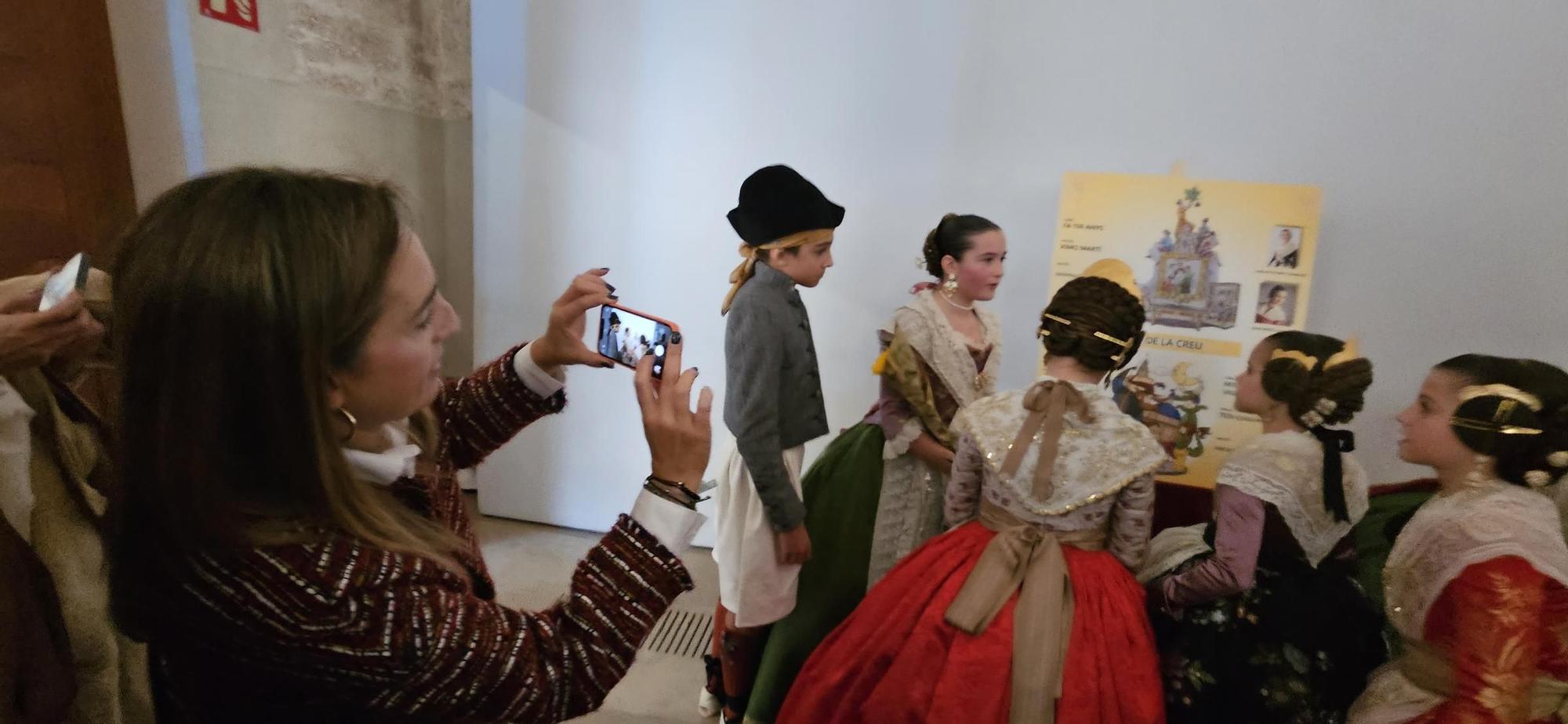 La fiesta de las fallas del Pilar-Sant Francesc con Marina y la corte infantil