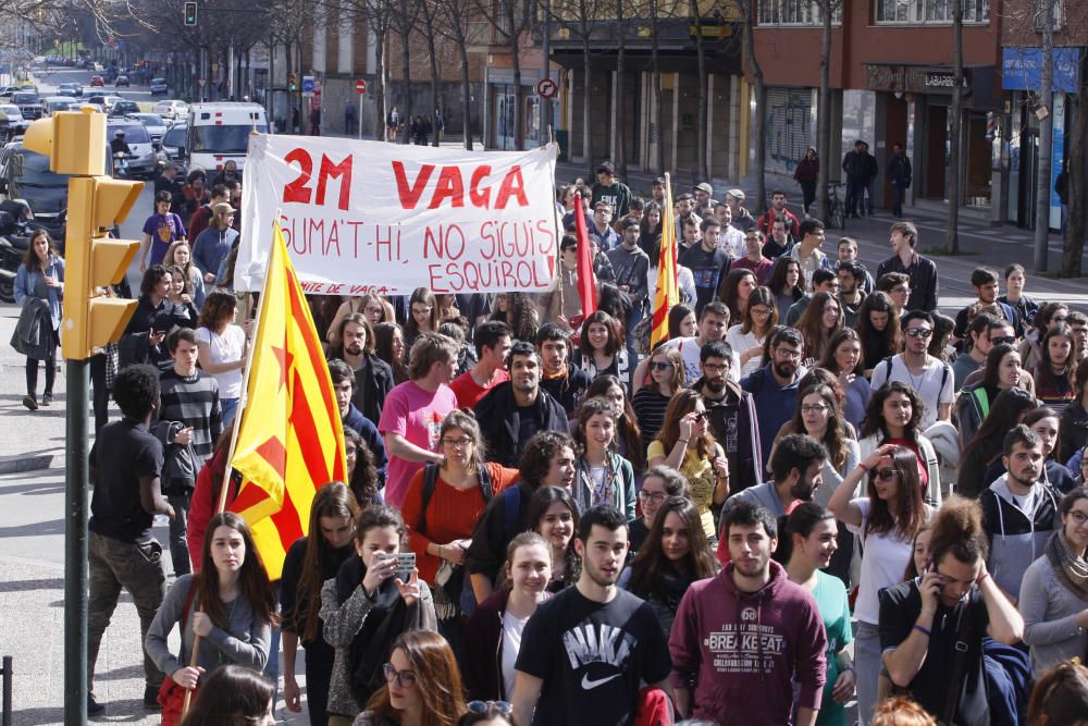 Vaga d'estudiants per demanar la rebaixa de les taxes a Girona