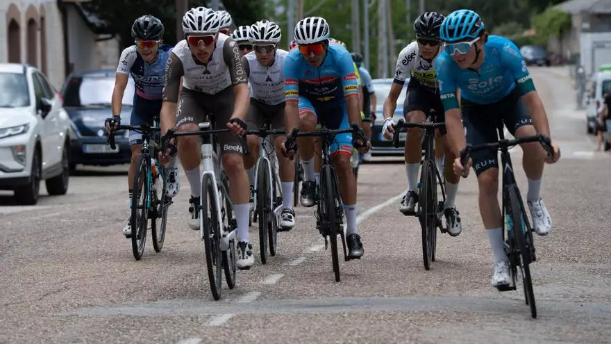VÍDEO | La Vuelta a Zamora a su paso por Villaralbo