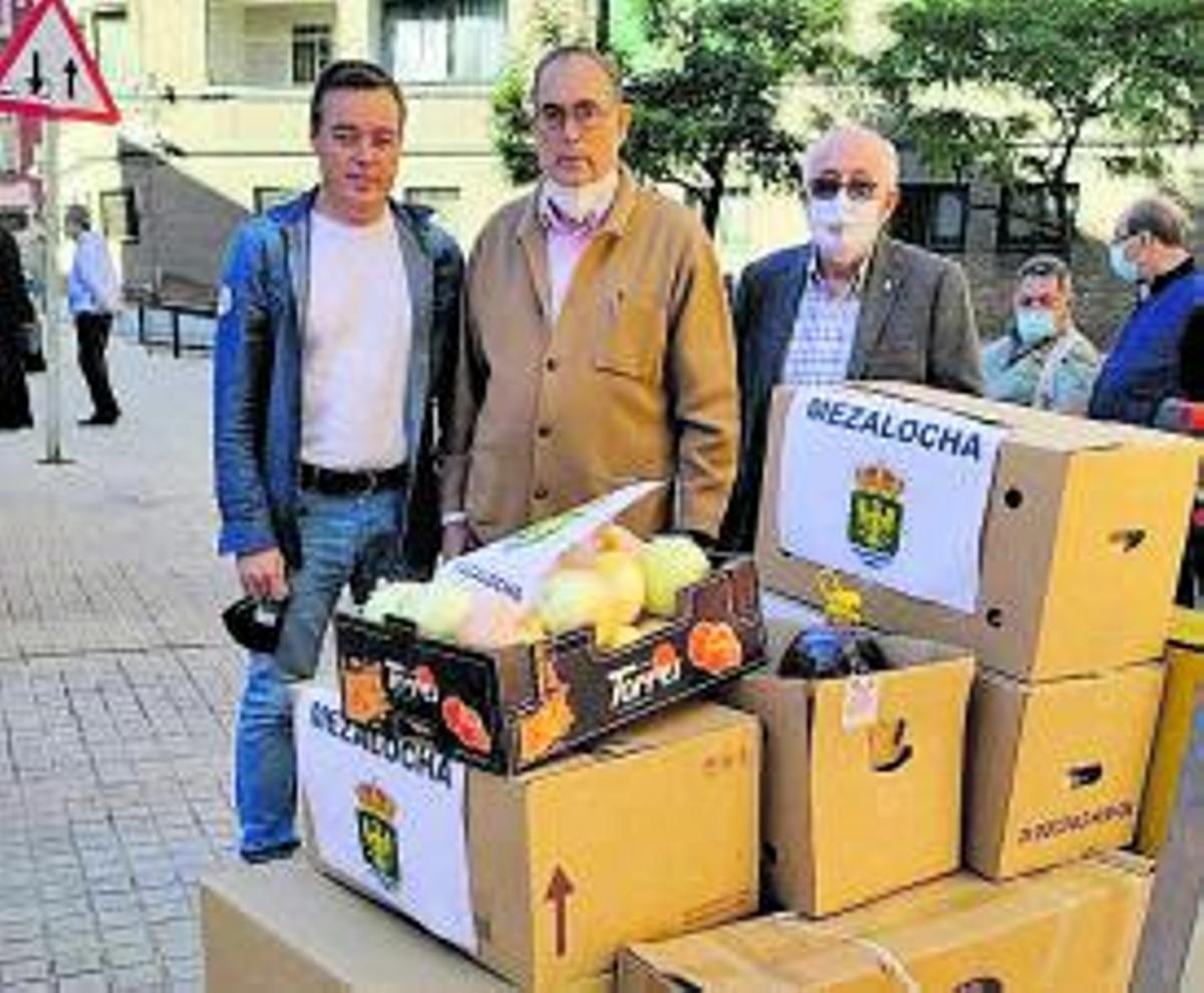 Paniza también hizo una recogida de alimentos. | SERVICIO ESPECIAL