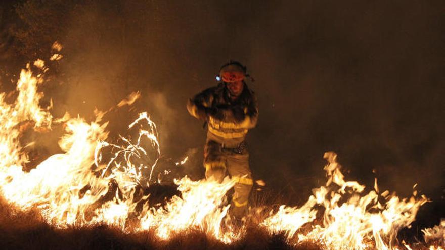 Las quemas de rastrojos causaron la mayor parte de los incendios de este año en Galicia