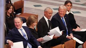 Els expresidents dels EUA, junts en el funeral de Carter