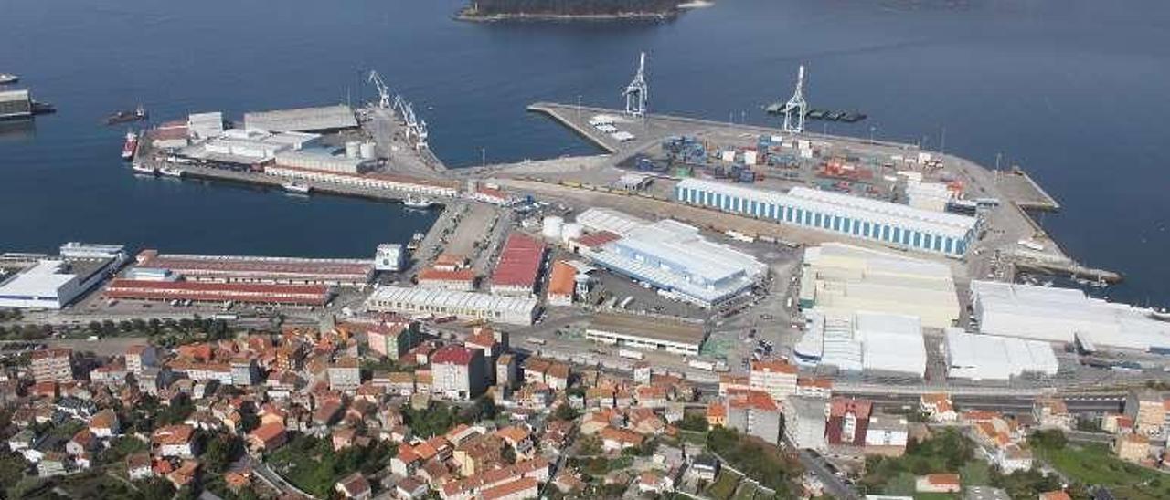 Vista de los terrenos portuarios de Marín. // Santos Álvarez