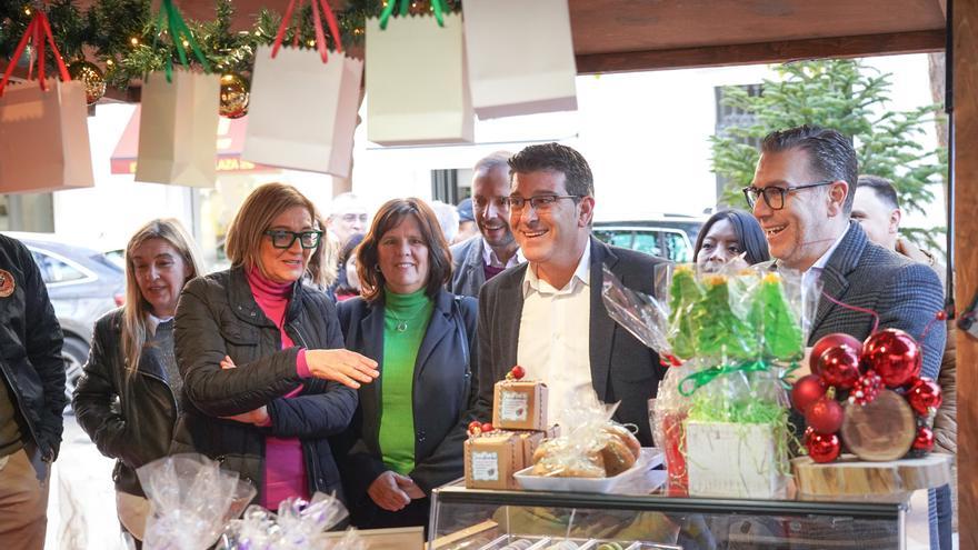 Ontinyent abre su Mercat de Nadal con el comercio local como protagonista